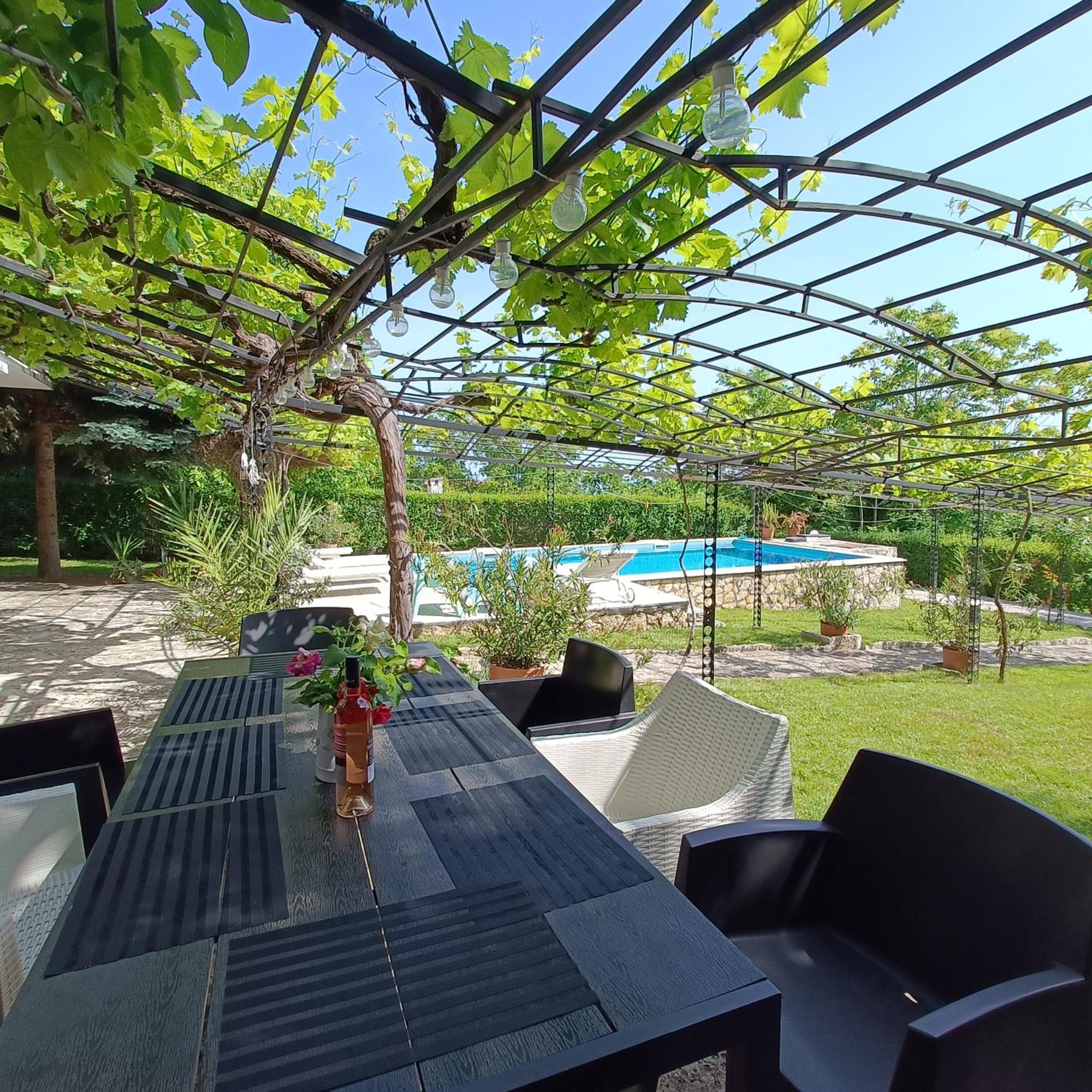 Villa Regina Serafina Bałczik Zewnętrze zdjęcie